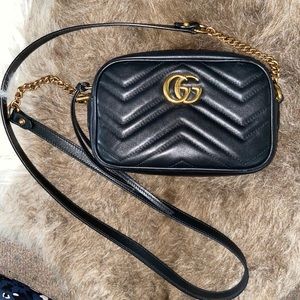 Gucci - Mini Marmont Matelasse Black Camera Bag